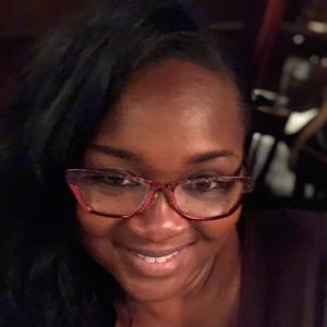 Meet your Posher, Jemila